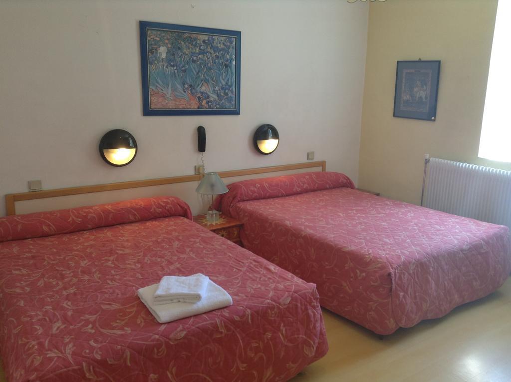 Hotel Acapulco 몽펠리에 객실 사진